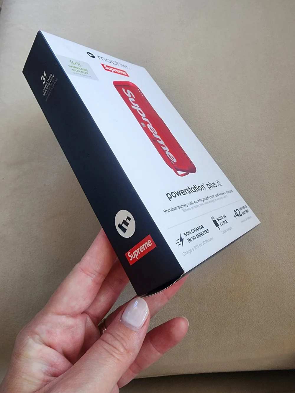 Supreme x Mophie Powerstation Plus XL Red SS21 8000mAh + Stickers